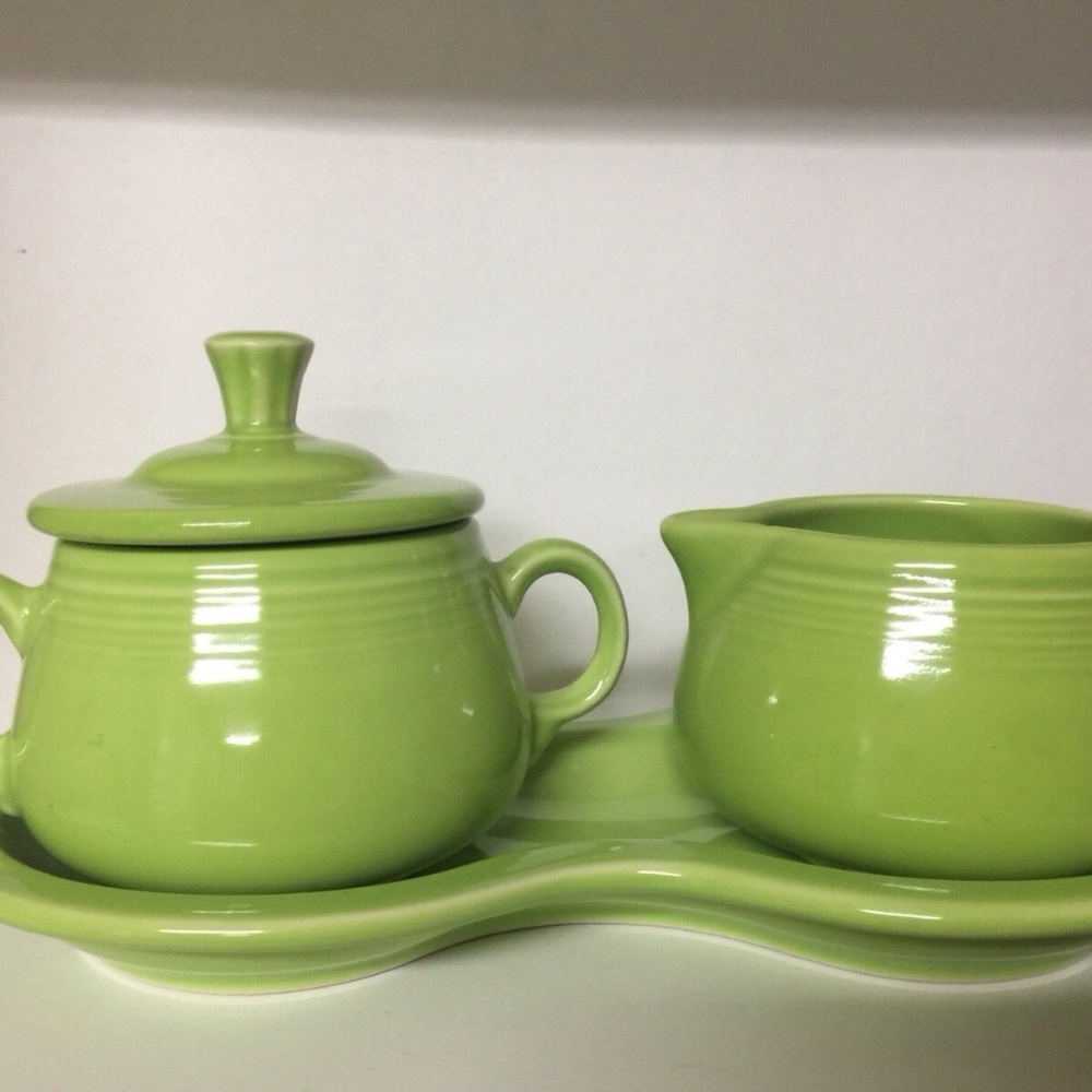 Fiestaware Chartreuse Cream And Sugar Set Fiesta HLC WV USA (NEW) 1997-1999